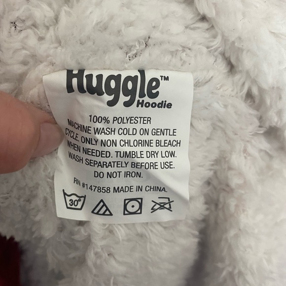 Red Huggle - Picture 3 of 4